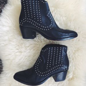Dolce Vita Studded Western Boot size 6